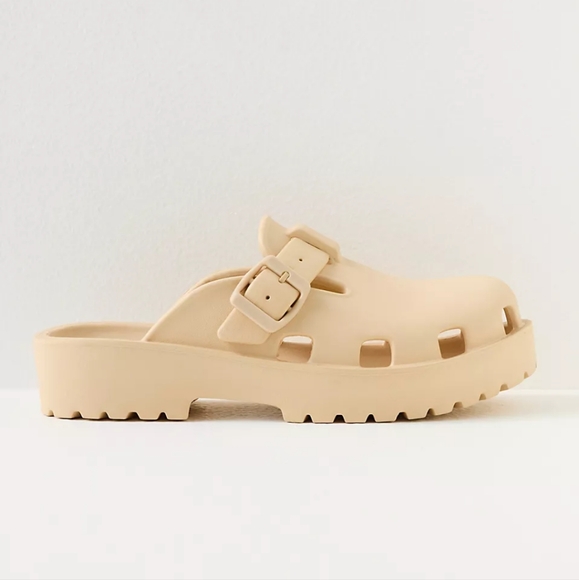 Free People Karlie Tan EVA Buckle Slip On Clogs - Picture 1 of 12